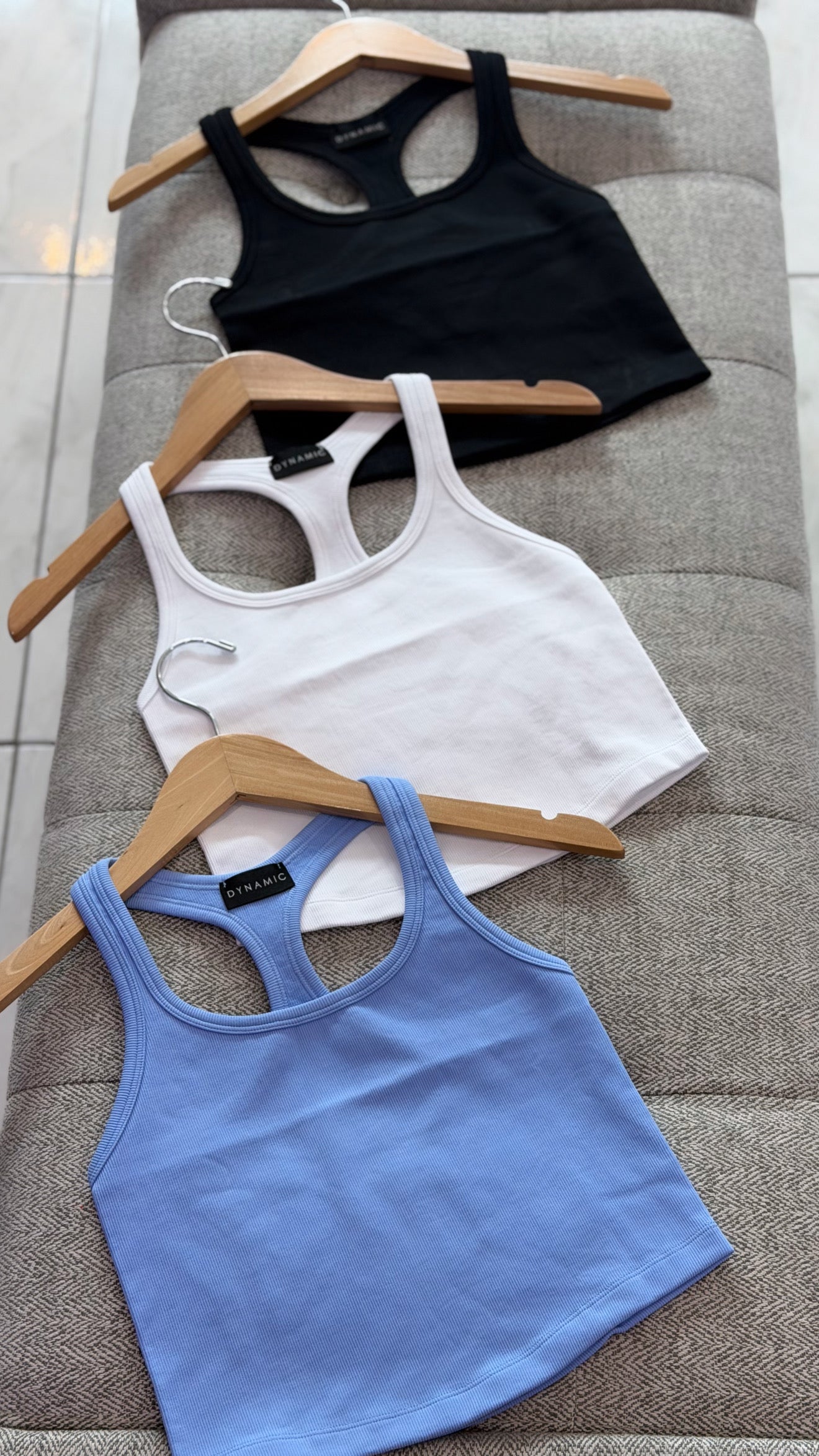 White Crop Basic 🤍