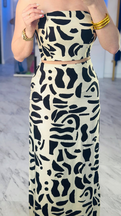 Kalúa Black Skirt Set