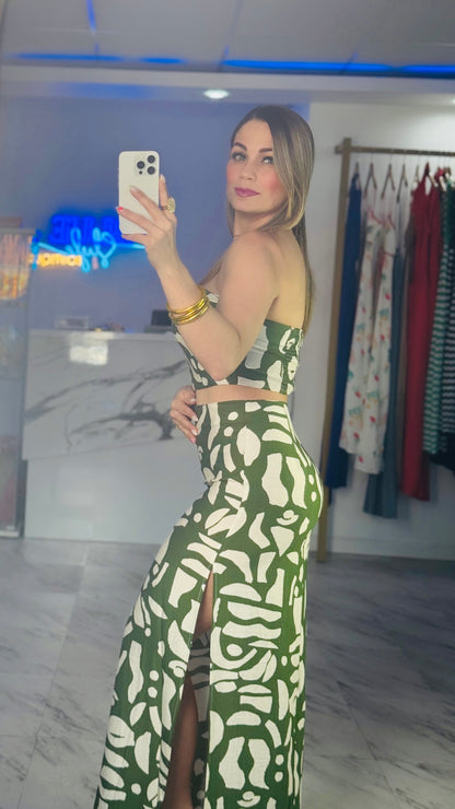 Kalúa Green Skirt Set