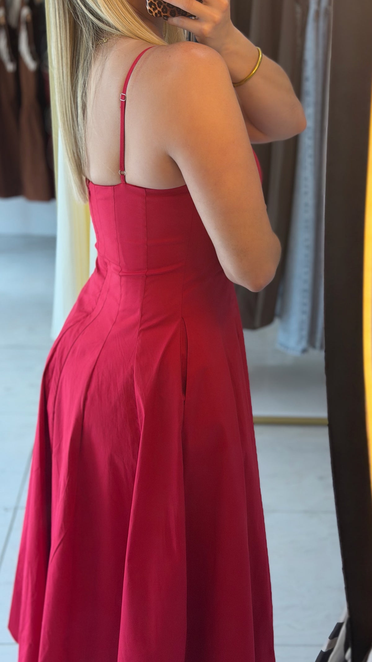 Rebeca Midi Dress♥️